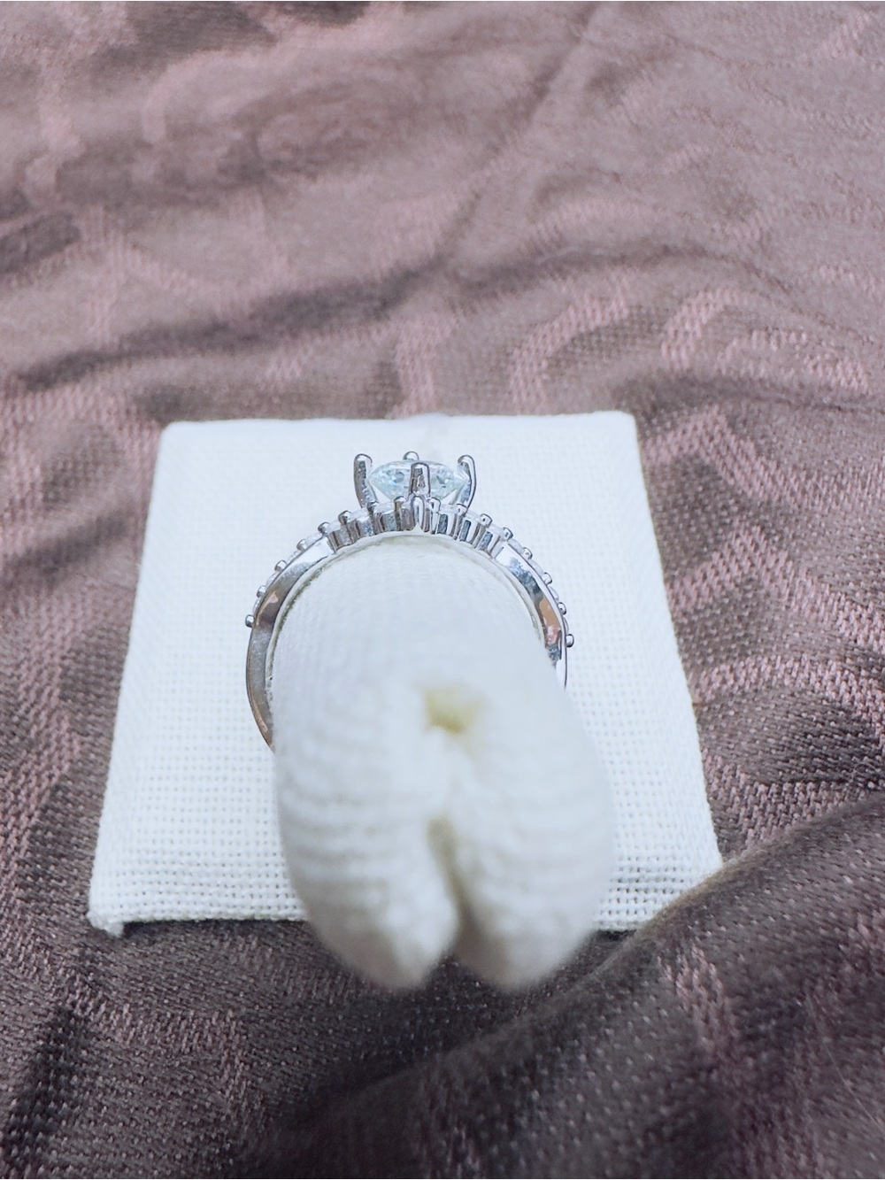 NWT 18K White Gold Plated Round Moissenite Halo Ring - White - Picture 3 of 4